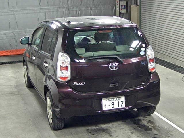 Toyota Passo 2012